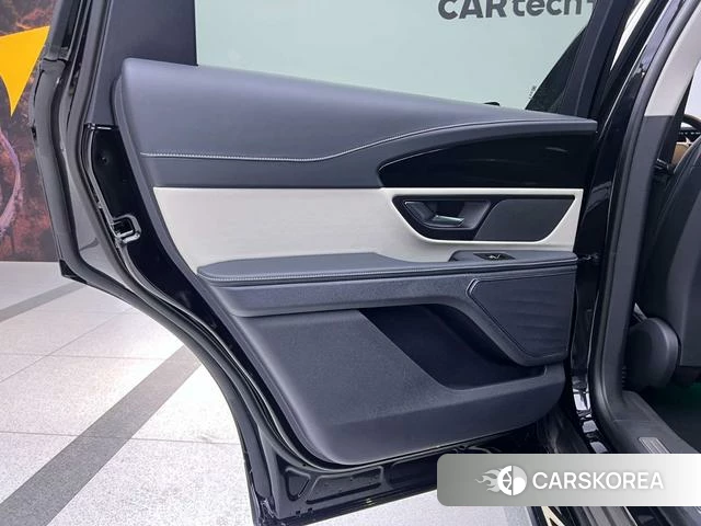 Lincoln Navigator id 4236349 из Китая 17