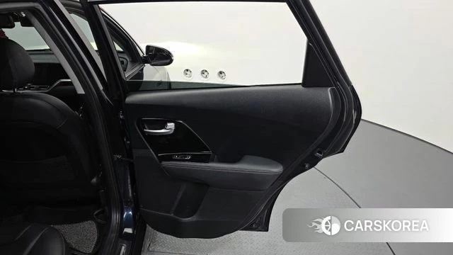 Kia The New Niro id 4604983 из Кореи 17