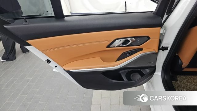 BMW 3 Series (G20) id 4482776 из Кореи 17