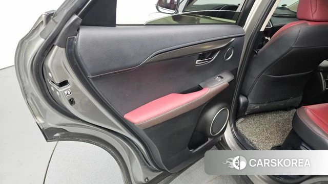 Lexus NX300h id 4286315 из Кореи 17