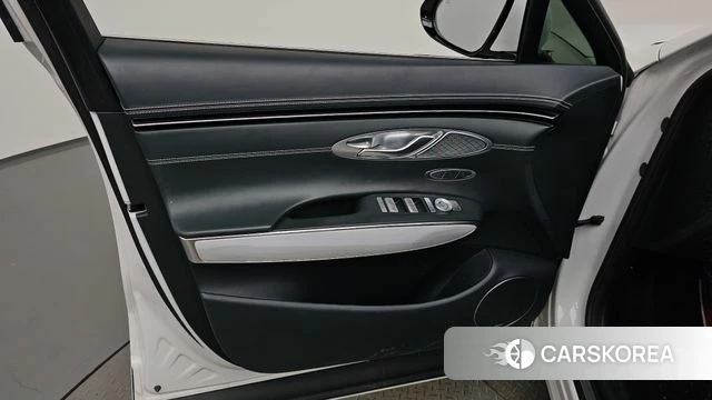 Genesis Electrified GV70 id 4636431 из Кореи 17