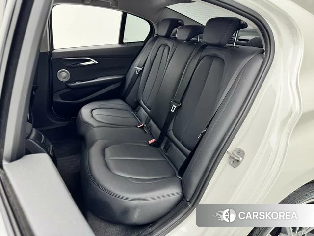 BMW 1 series id 4399894 из Китая 17
