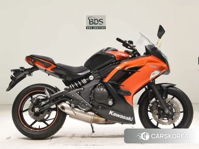 Проданный Kawasaki NINJA 650 2014 из Японии