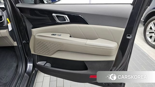 Kia The New Carnival 4th Generation id 4394306 из Кореи 17