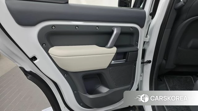 Land Rover Defender (L663) id 4442203 из Кореи 17