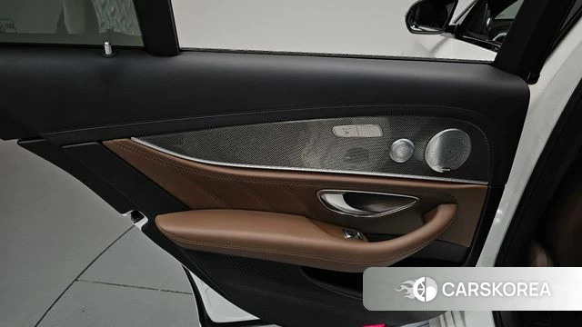 Mercedes-Benz E-Class W213 id 4755036 из Кореи 17