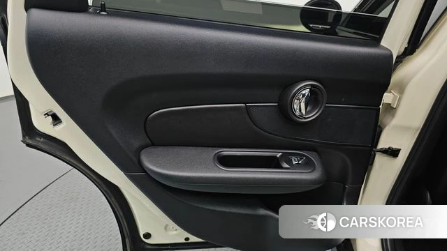 Mini Cooper D Clubman id 4491063 из Кореи 17