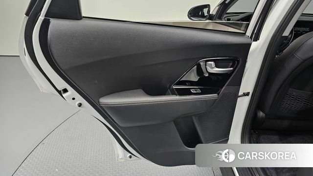Kia Niro EV id 4202573 из Кореи 17