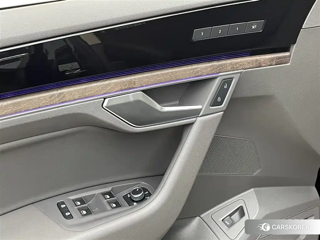 Volkswagen Touareg id 4577448 из Китая 17