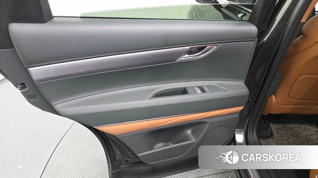 Genesis GV80 id 4432300 из Кореи 17