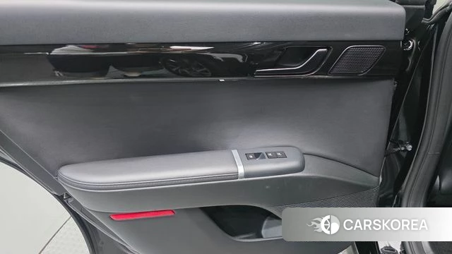 Hyundai Grandeur (GN7) id 4941426 из Кореи 17
