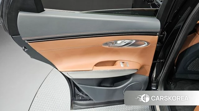Genesis GV70 id 4609392 из Кореи 17