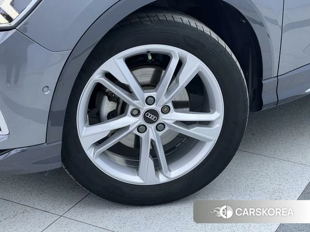Audi Q3 id 4299442 из Китая 17
