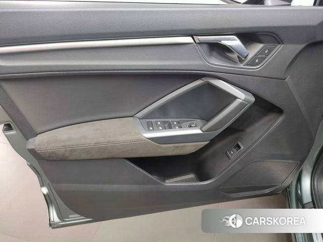 Audi Q3 Sportback id 4213819 из Китая 17
