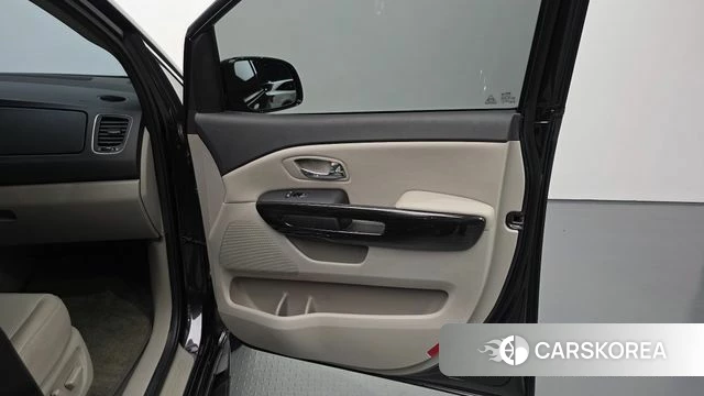 Kia The New Carnival id 4530340 из Кореи 17