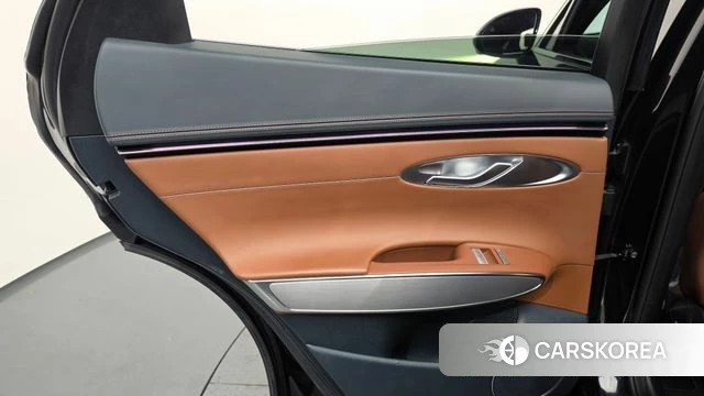 Genesis GV70 id 4767570 из Кореи 17