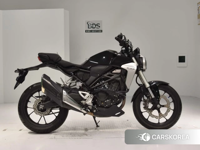 Проданный Honda CB250R 2018 из Японии