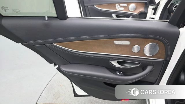 Mercedes-Benz E-Class W213 id 4536338 из Кореи 17