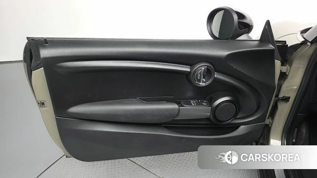 Mini Cooper D id 4632959 из Кореи 17