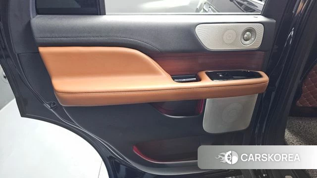 Lincoln Navigator 4th generation id 4784535 из Кореи 17