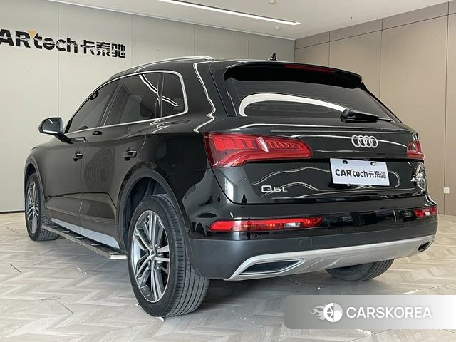 Audi Q5L id 4212464 из Китая 17