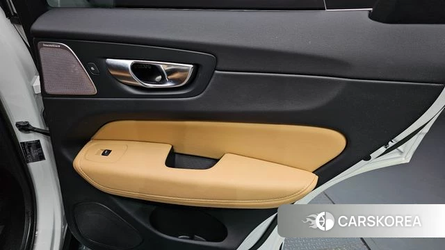 Volvo XC60 second Generation id 4500361 из Кореи 17