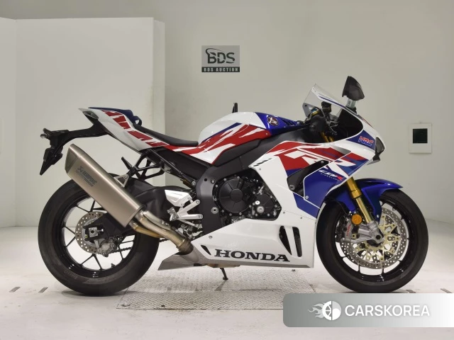Проданный Honda CBR1000RR-R FIREBLADE SP 2022 из Японии, фото 2