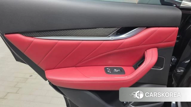 Maserati Levante id 4245276 из Кореи 17