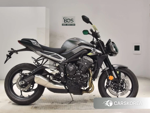 Проданный Triumph STREET TRIPLE R 2023 из Японии