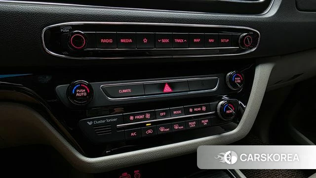 Kia All New Carnival id 4722738 из Кореи 17