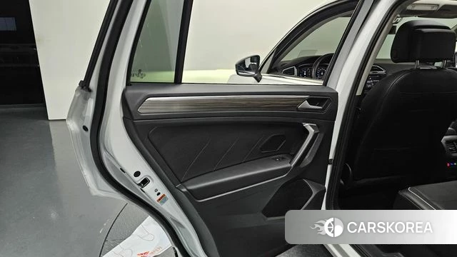 Volkswagen Tiguan Allspace id 4548859 из Кореи 17