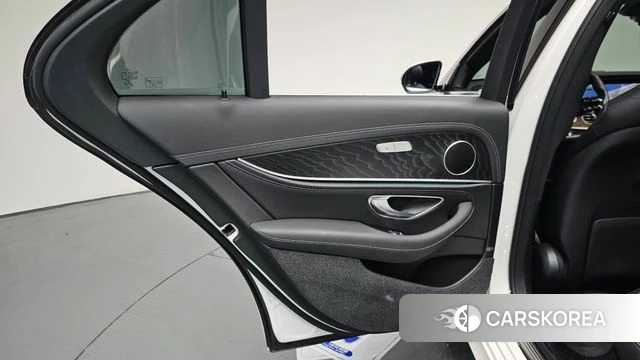 Mercedes-Benz E-Class W213 id 4702715 из Кореи 17