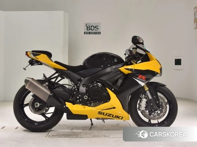 Проданный Suzuki GSX-R750 2017 из Японии