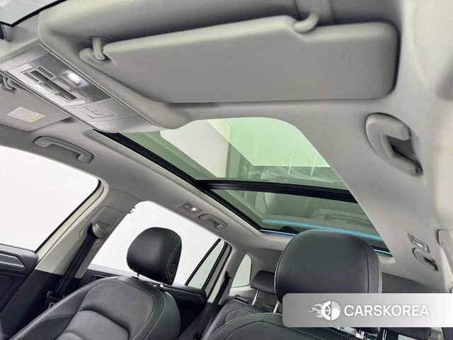 Volkswagen Tiguan L id 4300748 из Китая 17