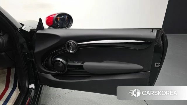 Mini Cooper S id 4783801 из Кореи 17