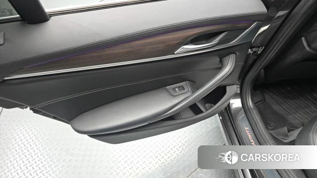BMW 5 Series (G30) id 4856126 из Кореи 17