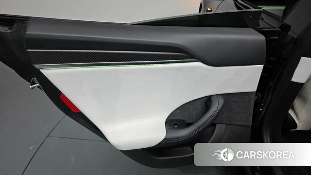 Tesla Model S id 4834899 из Кореи 17