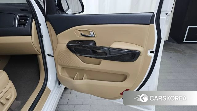 Kia The New Carnival id 4651853 из Кореи 17