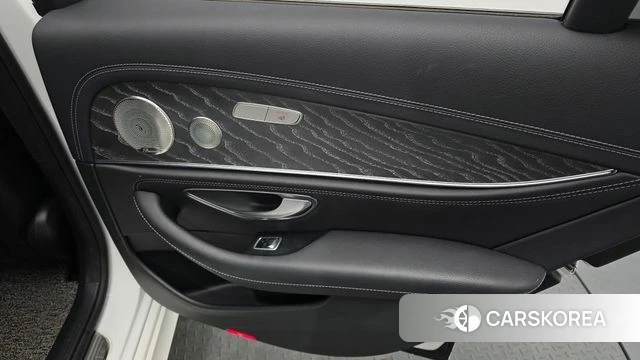 Mercedes-Benz E-Class W213 id 4361569 из Кореи 17