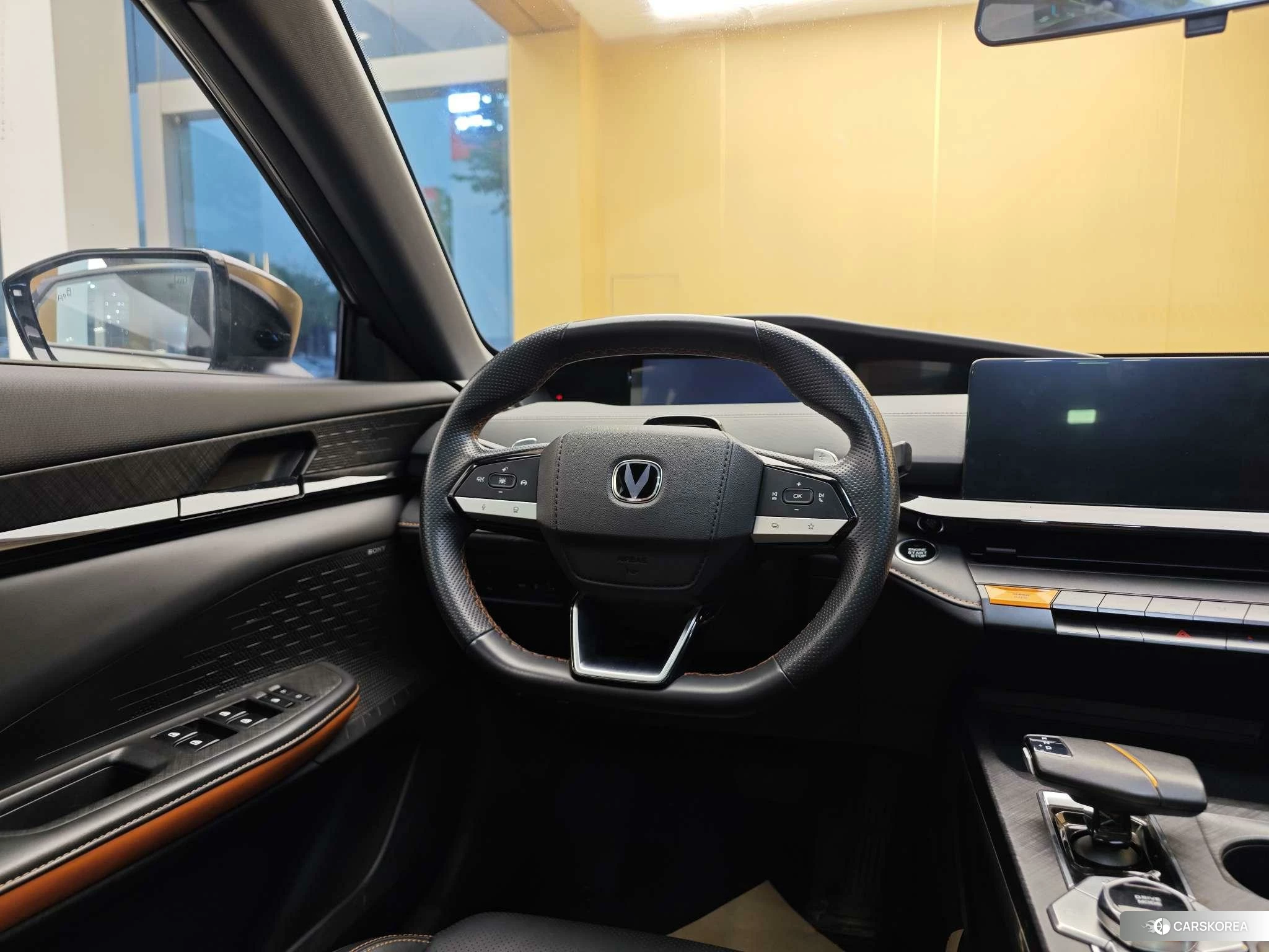 Chang'an UNI-V id 4485444 из Китая 17