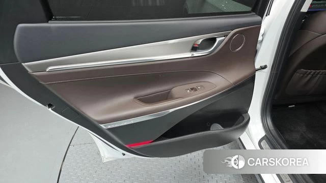 Hyundai The New Grandeur IG Hybrid id 4423875 из Кореи 17