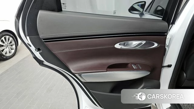 Genesis GV70 id 4231931 из Кореи 17