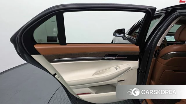 Genesis G90 id 4482105 из Кореи 17