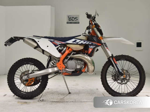 Проданный KTM 250 EXC-F SIX DAYS 2019 из Японии, фото 2