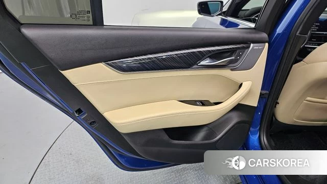 Cadillac CT5 id 4201865 из Кореи 17