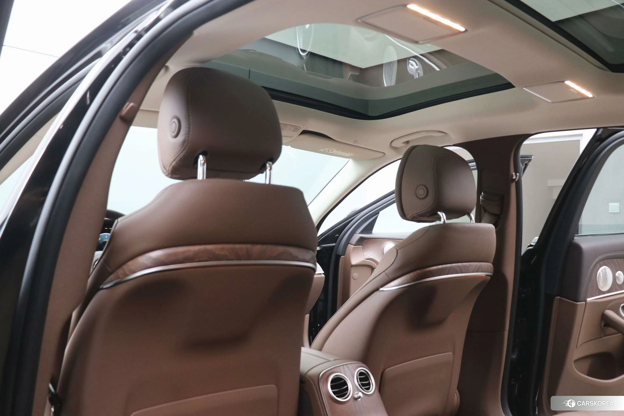 Mercedes-Benz E-Class id 4473298 из Китая 17