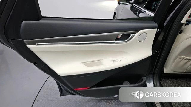 Hyundai The New Grandeur IG id 4409300 из Кореи 17