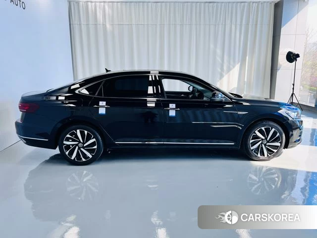 Volkswagen Passat id 4258193 из Китая 17