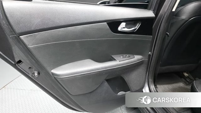 Kia Come New K3 id 4448255 из Кореи 17
