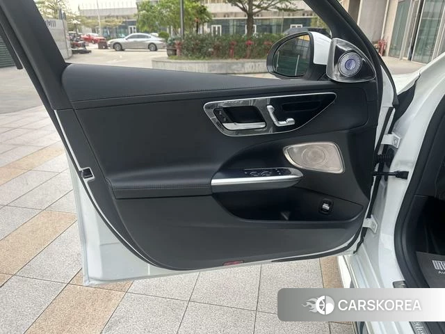 Mercedes-Benz Class C id 4220618 из Китая 17